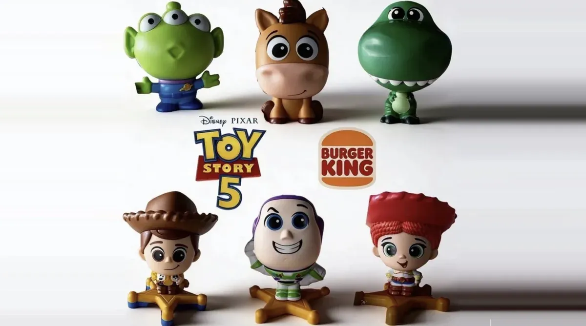 Brinde grátis: Compre e Ganhe Burger King: Bonecos de Toy Story 5 no King Jr.