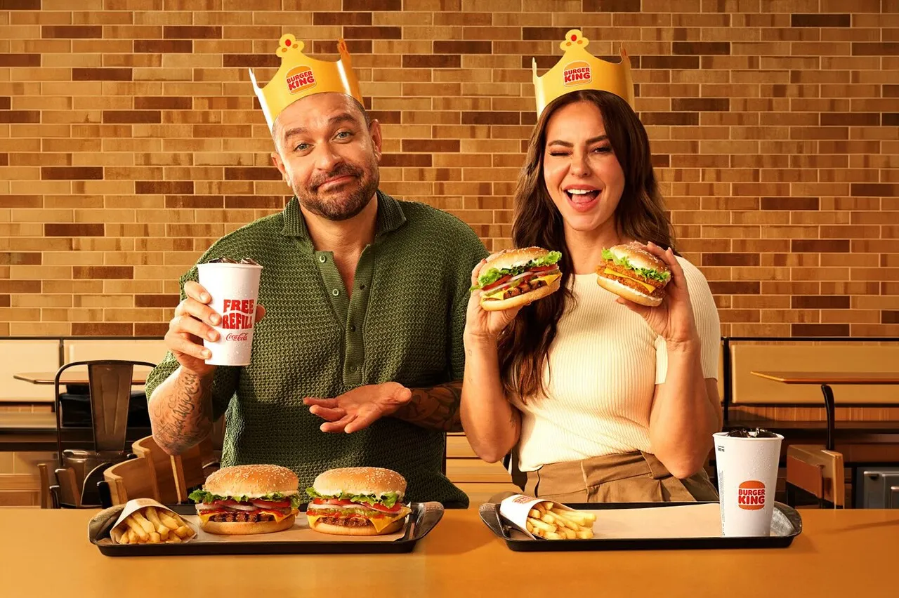 Brinde grátis: Promoção Burger King: Free Refill de Coca-Cola Está de Volta e King em Dobro Traz 2 Sanduíches a Partir de R$ 20