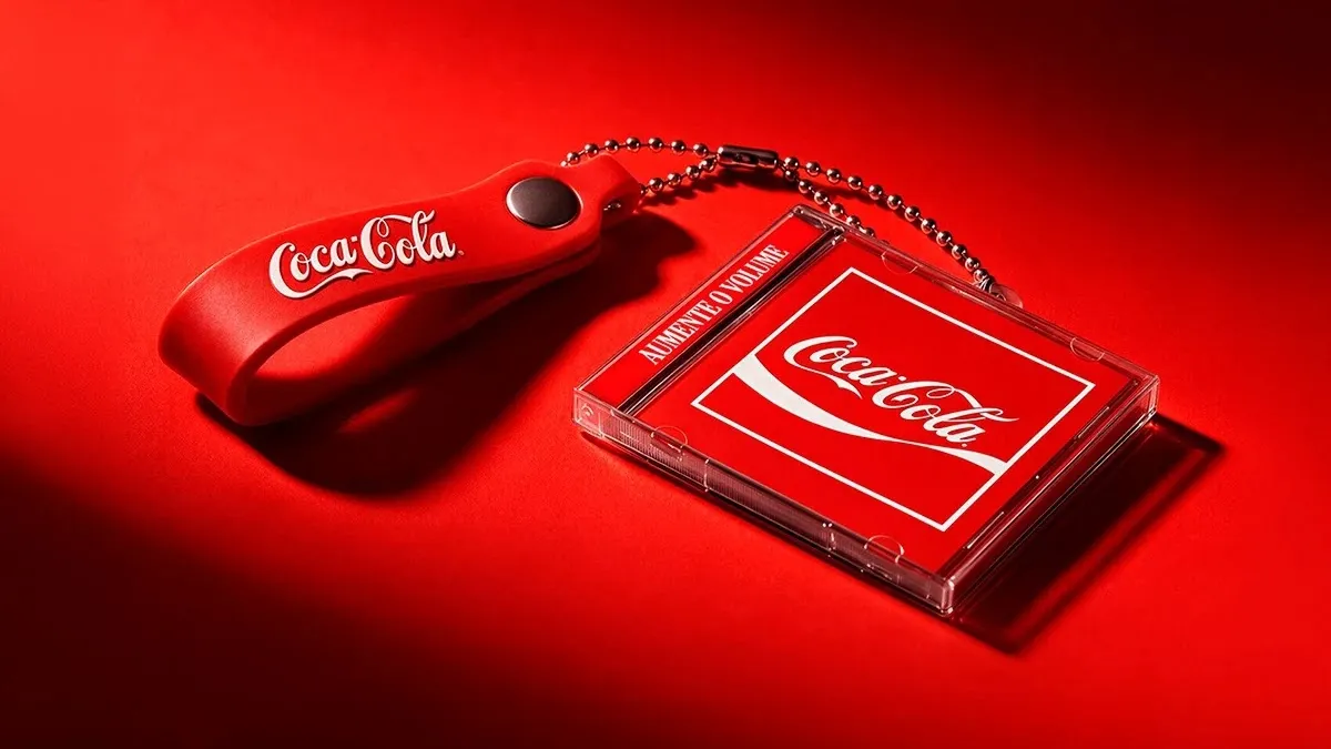 Brinde grátis: Brinde Grátis Coca-Cola no Rock in Rio 2026: MiniCD com NFC Libera Playlist Exclusiva da Billboard