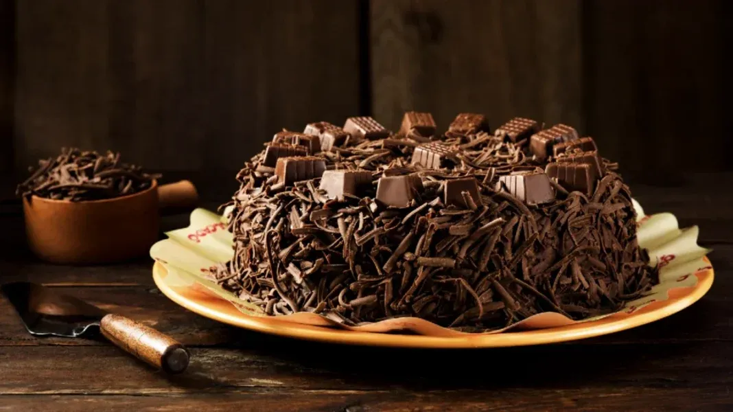 Brinde grátis: Compre e Ganhe Lecadô: Calda de Chocolate Grátis nas Fatias no Dia do Chocolate