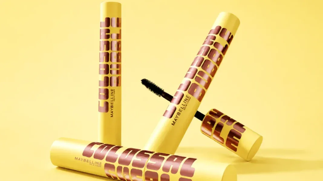 Evento de lançamento da Maybelline Colossal Bubble com Rafa Kalimann no Rio de Janeiro