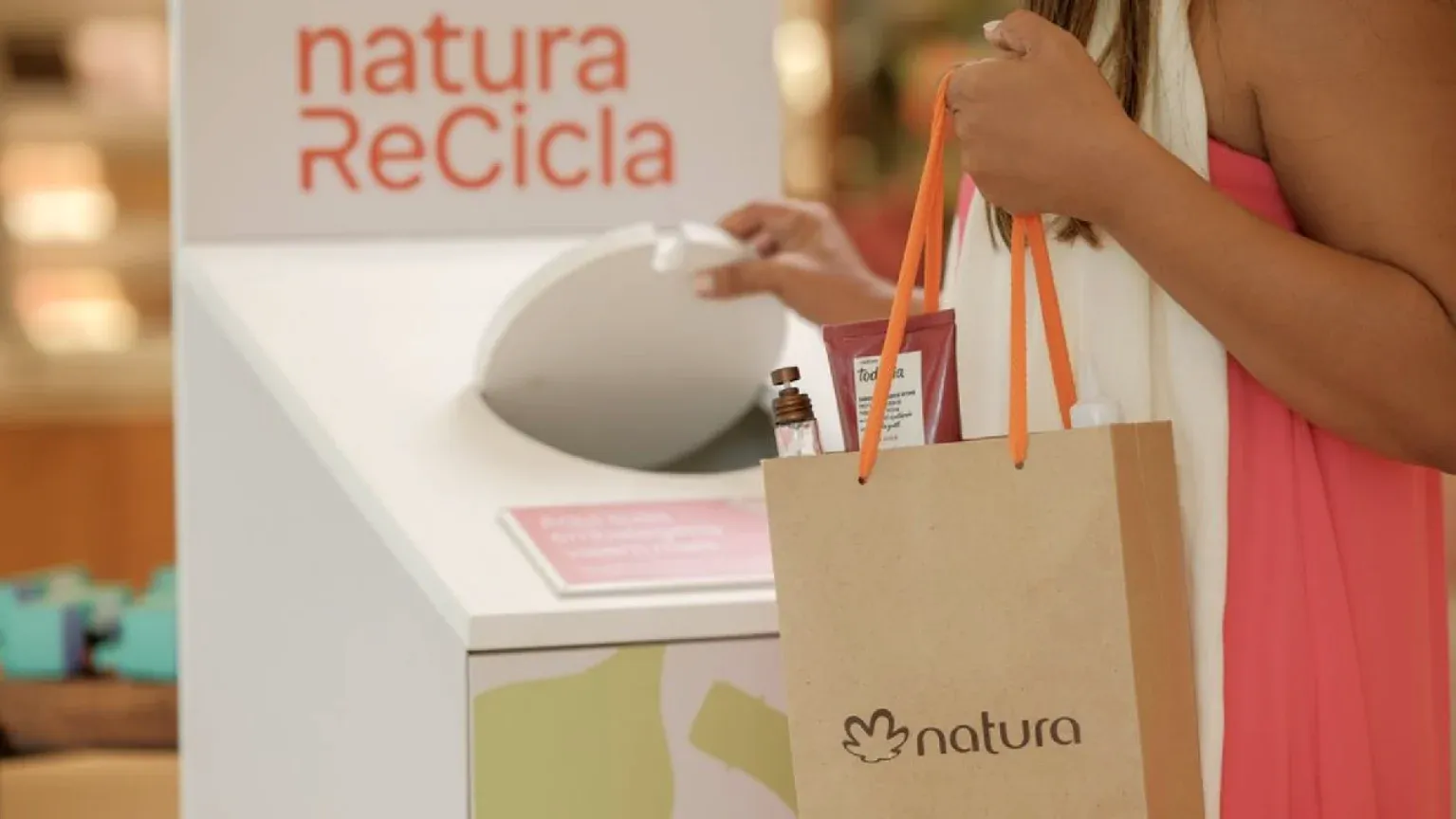 Brinde grátis: Desconto Natura: entregue 3 embalagens e abata R$ 15 na loja
