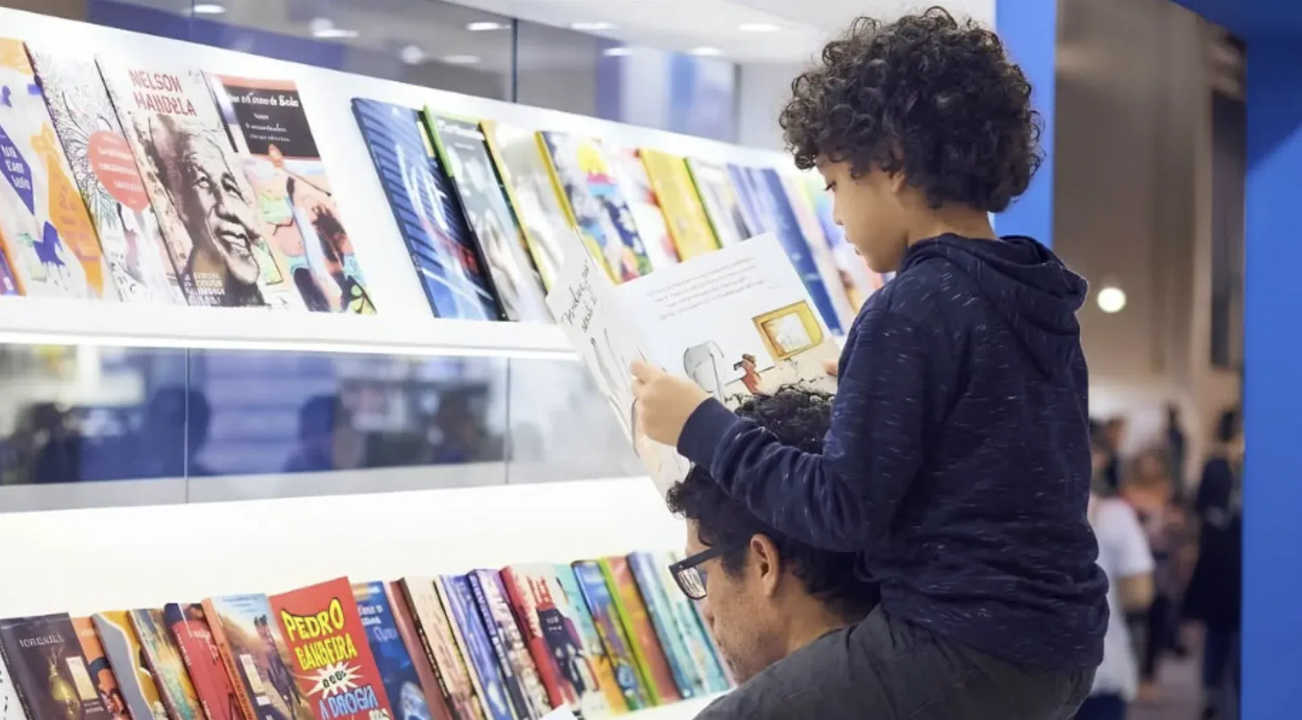 Espaço da Praça da Palavra na Bienal do Livro de São Paulo